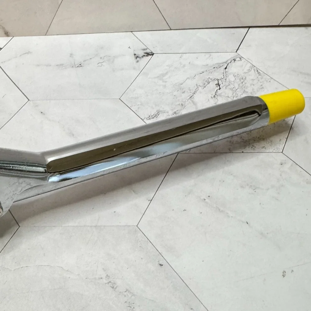 Vintage Conair Yellowbird Curling Iron 1/2